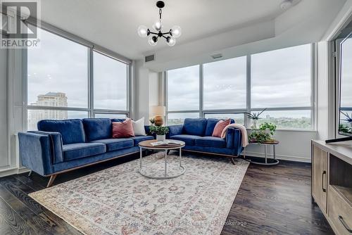 1602 - 15 Legion Road, Toronto (Mimico), ON - Indoor Photo Showing Living Room