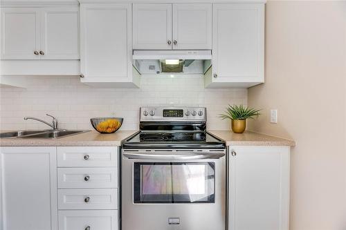 4168 Galileo Common, Burlington, ON - Indoor Photo Showing Kitchen With Double Sink