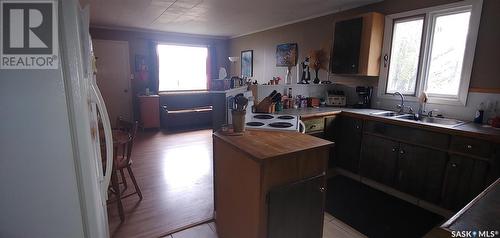 135 1St Street W, Leoville, SK - Indoor Photo Showing Kitchen