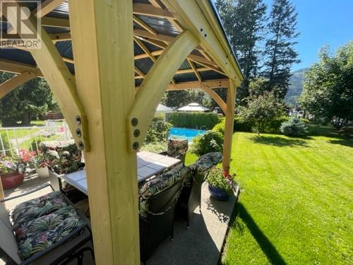 61 Kingsley Road, Christina Lake, BC 