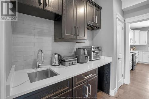 778 Alpenrose Court, Windsor, ON - Indoor Photo Showing Kitchen