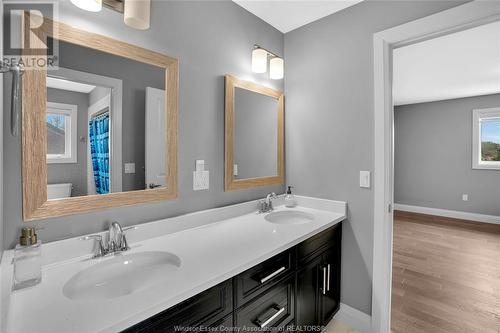 778 Alpenrose Court, Windsor, ON - Indoor Photo Showing Bathroom