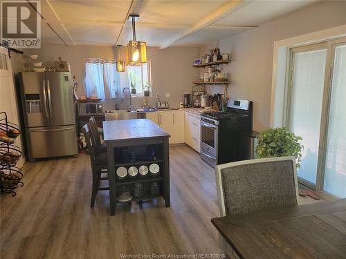 3659 Riberdy, Windsor, ON - Indoor Photo Showing Kitchen