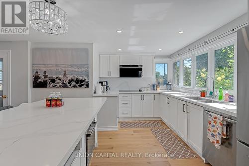 22 Firelane 11A Lane, Niagara-On-The-Lake, ON - Indoor Photo Showing Kitchen