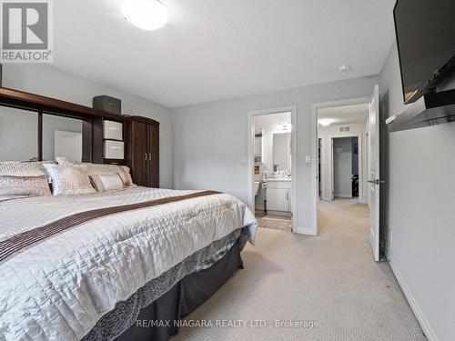 45 - 340 Prospect Point Road N, Fort Erie, ON - Indoor Photo Showing Bedroom