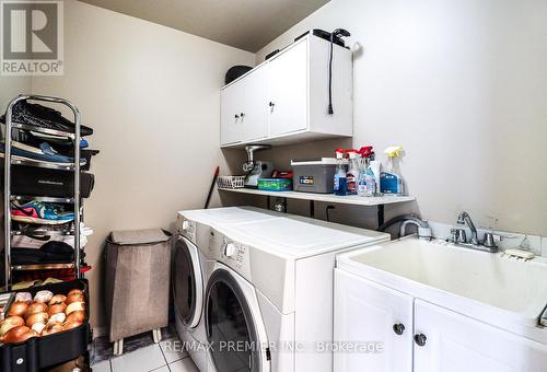 3645 Indigo Crescent, Mississauga (Lisgar), ON - Indoor Photo Showing Laundry Room