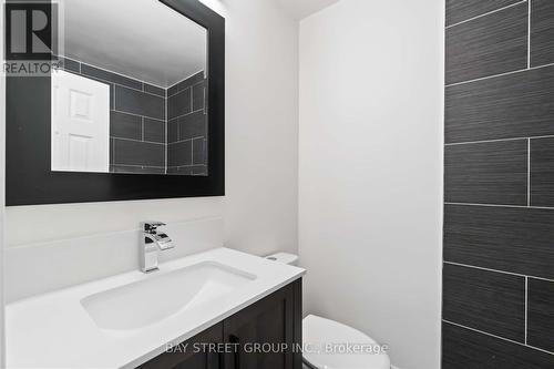 1372 Freeport Drive, Mississauga, ON - Indoor Photo Showing Bathroom