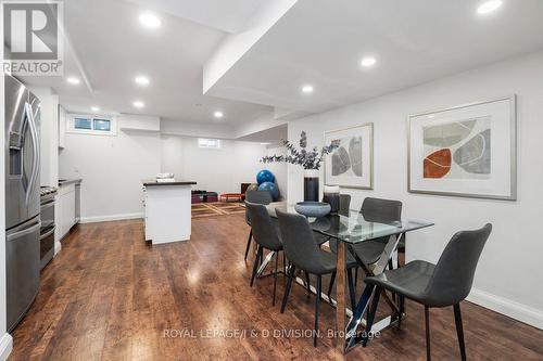 22 Edmund Crescent, Richmond Hill, ON - Indoor Photo Showing Dining Room