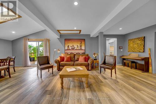 3048 County Road 10 Road, Prince Edward County (South Marysburgh), ON - Indoor Photo Showing Living Room