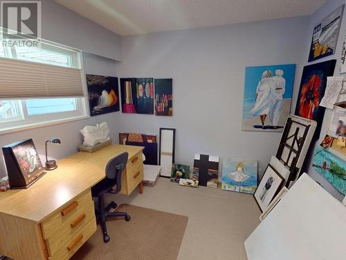 9081 Stager Road, Powell River, BC - Indoor Photo Showing Office