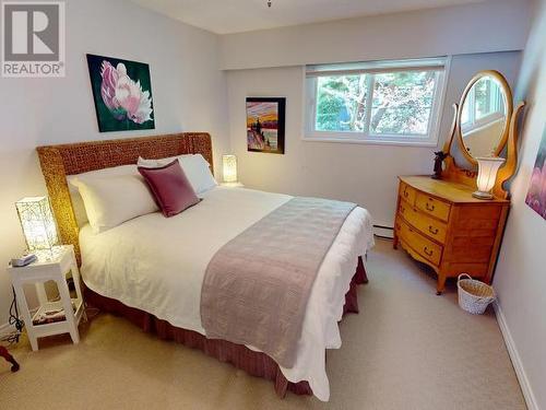 9081 Stager Road, Powell River, BC - Indoor Photo Showing Bedroom