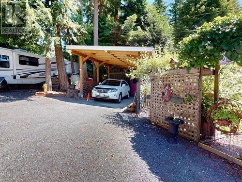 9081 Stager Road, Powell River, BC - Outdoor