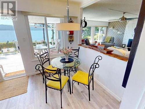 9081 Stager Road, Powell River, BC - Indoor Photo Showing Dining Room