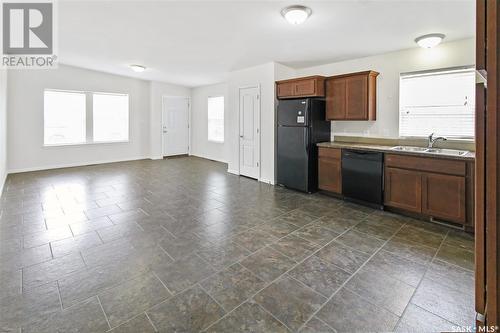 B 8470 Howard Avenue, Gull Lake, SK - Indoor Photo Showing Kitchen With Double Sink