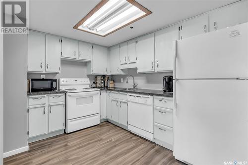 603 311 6Th Avenue N, Saskatoon, SK - Indoor Photo Showing Kitchen