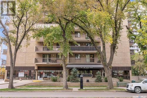 603 311 6Th Avenue N, Saskatoon, SK - Outdoor With Balcony With Facade