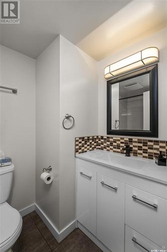 536 13Th Street E, Prince Albert, SK - Indoor Photo Showing Bathroom