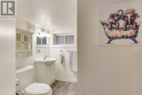 25 Argyle Street, London, ON - Indoor Photo Showing Bathroom
