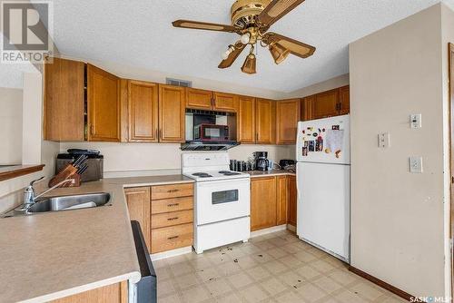 219 George Road, Saskatoon, SK - Indoor Photo Showing Kitchen