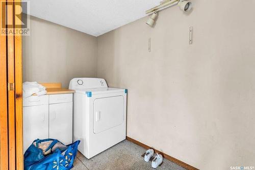219 George Road, Saskatoon, SK - Indoor Photo Showing Laundry Room