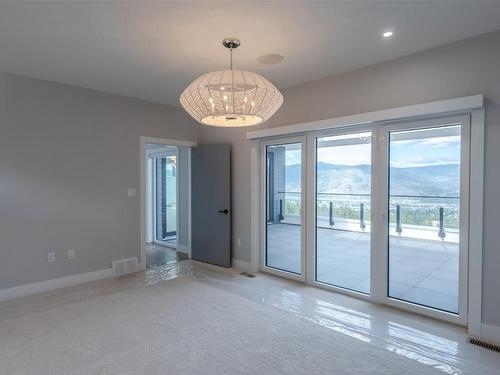 1112 Syer Road, Penticton, BC - Indoor Photo Showing Other Room