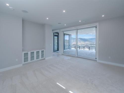 1112 Syer Road, Penticton, BC - Indoor Photo Showing Other Room