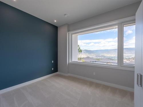 1112 Syer Road, Penticton, BC - Indoor Photo Showing Other Room