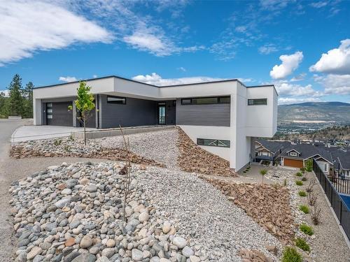 1112 Syer Road, Penticton, BC - Outdoor