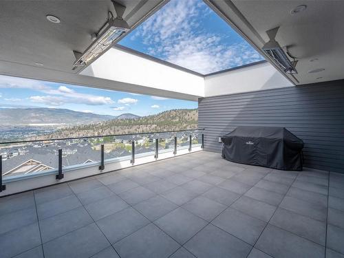 1112 Syer Road, Penticton, BC - Outdoor With Exterior