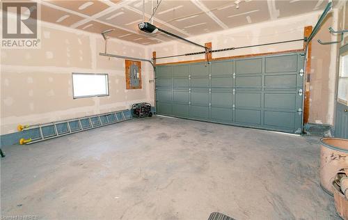 95 Daventry Road, Mattawa, ON - Indoor Photo Showing Garage