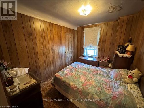 715 Durham Street E, Brockton, ON - Indoor Photo Showing Bedroom