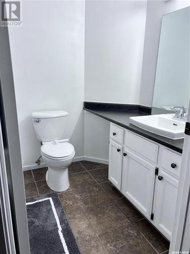 35 Coupland Crescent, Meadow Lake, SK - Indoor Photo Showing Bathroom