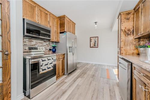 240 Park Row, Woodstock, ON - Indoor Photo Showing Kitchen