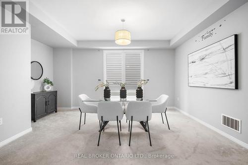 340 Falling Green Crescent, Kitchener, ON - Indoor Photo Showing Dining Room