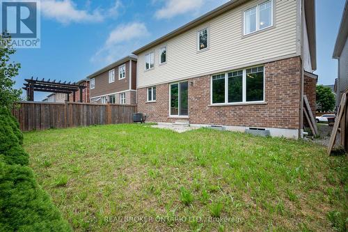 340 Falling Green Crescent, Kitchener, ON - Outdoor With Exterior