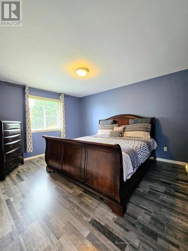 33 Hillside Road, Ingersoll, ON - Indoor Photo Showing Bedroom