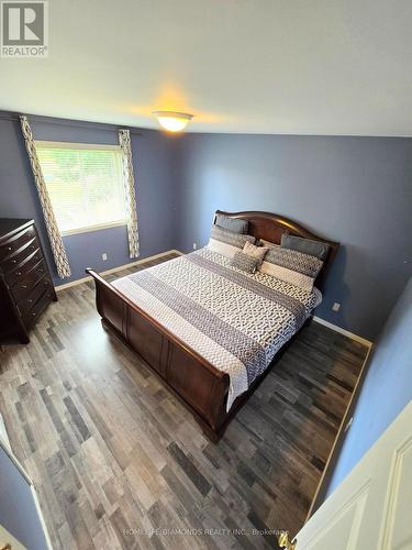 33 Hillside Road, Ingersoll, ON - Indoor Photo Showing Bedroom