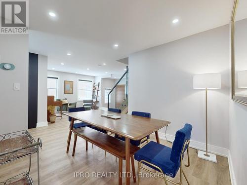 2358 Yorktown Circle, Mississauga, ON - Indoor Photo Showing Dining Room