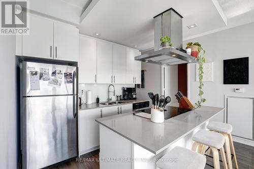 1330 - 165 Legion Road N, Toronto (Mimico), ON - Indoor Photo Showing Kitchen With Double Sink