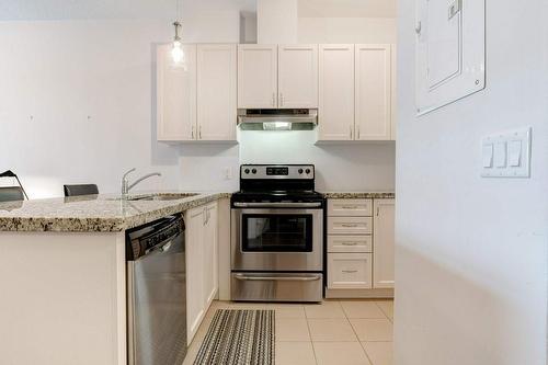 95 Wilson Street W|Unit #204, Ancaster, ON - Indoor Photo Showing Kitchen With Upgraded Kitchen