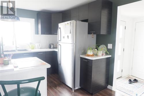 244 3Rd Avenue E, Gravelbourg, SK - Indoor Photo Showing Kitchen