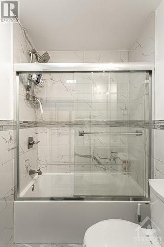 73 Hadley Circle, Nepean, ON - Indoor Photo Showing Bathroom