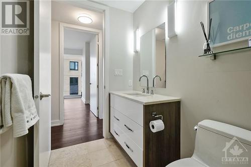 111 Champagne Avenue Unit#907, Ottawa, ON - Indoor Photo Showing Bathroom