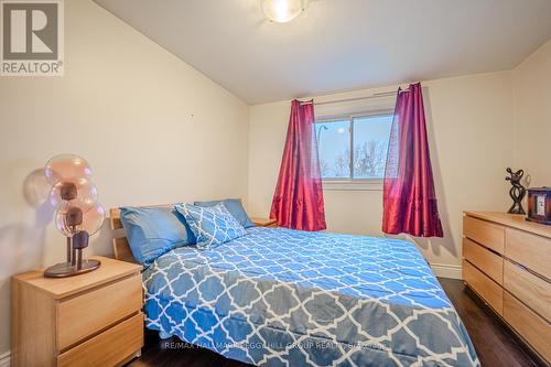 31 Brown Street, New Tecumseth, ON - Indoor Photo Showing Bedroom