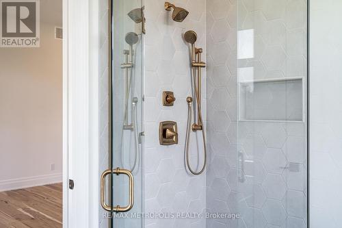 71 Georgian Grande Drive, Oro-Medonte, ON - Indoor Photo Showing Bathroom