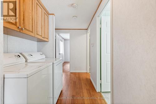 43 Water Street, Puslinch, ON - Indoor Photo Showing Laundry Room