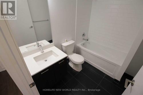 908 - 2200 Lake Shore Boulevard W, Toronto, ON - Indoor Photo Showing Bathroom