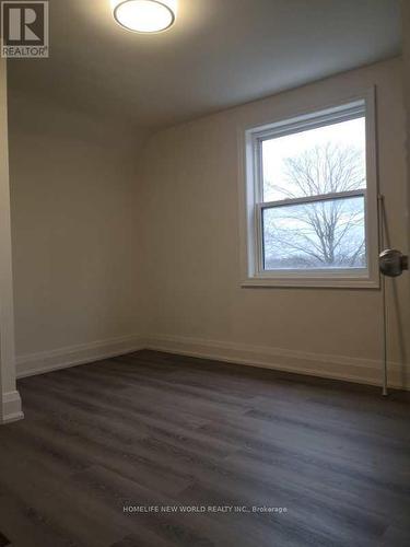 1046 Western Avenue, Peterborough, ON - Indoor Photo Showing Other Room