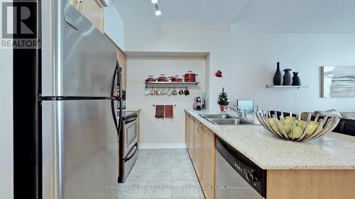 1803 - 388 Prince Of Wales Drive, Mississauga, ON - Indoor Photo Showing Kitchen With Double Sink