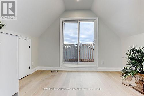 564 Dufferin Street, Toronto, ON - Indoor Photo Showing Other Room
